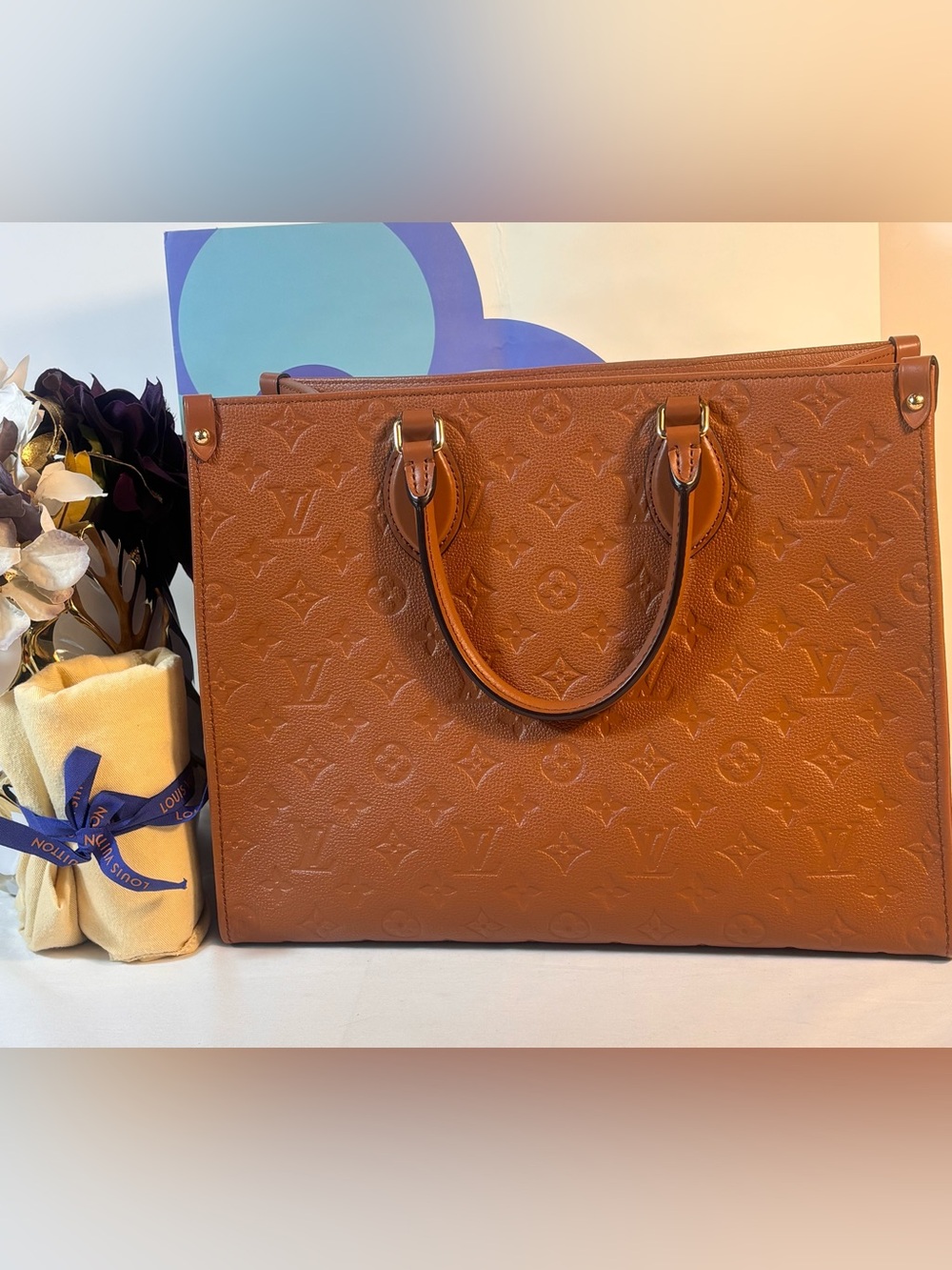 Absolutely Stunning Louis Vuitton OntheGo Mm Empreinte